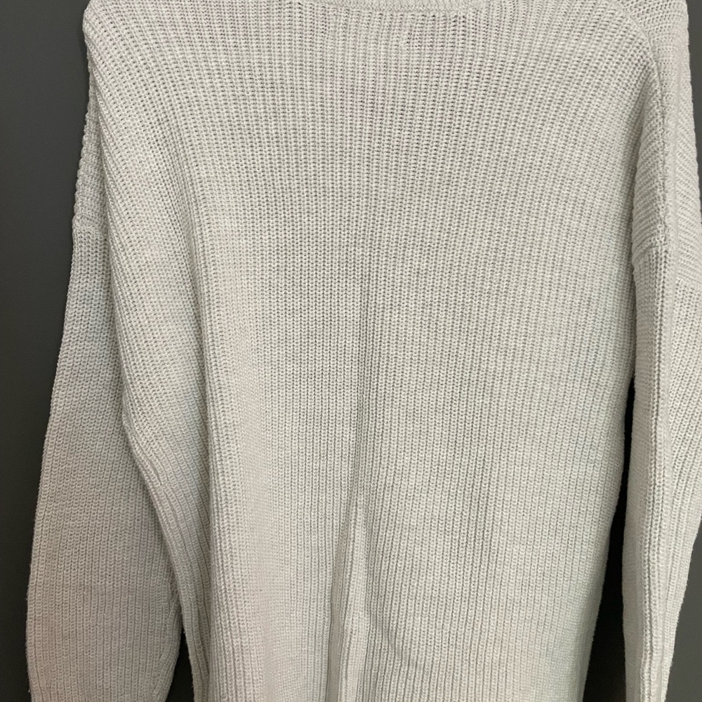 Like new XS Rachel Zoe Cream V-Neck Ribbed Sweater - Picture 8 of 8